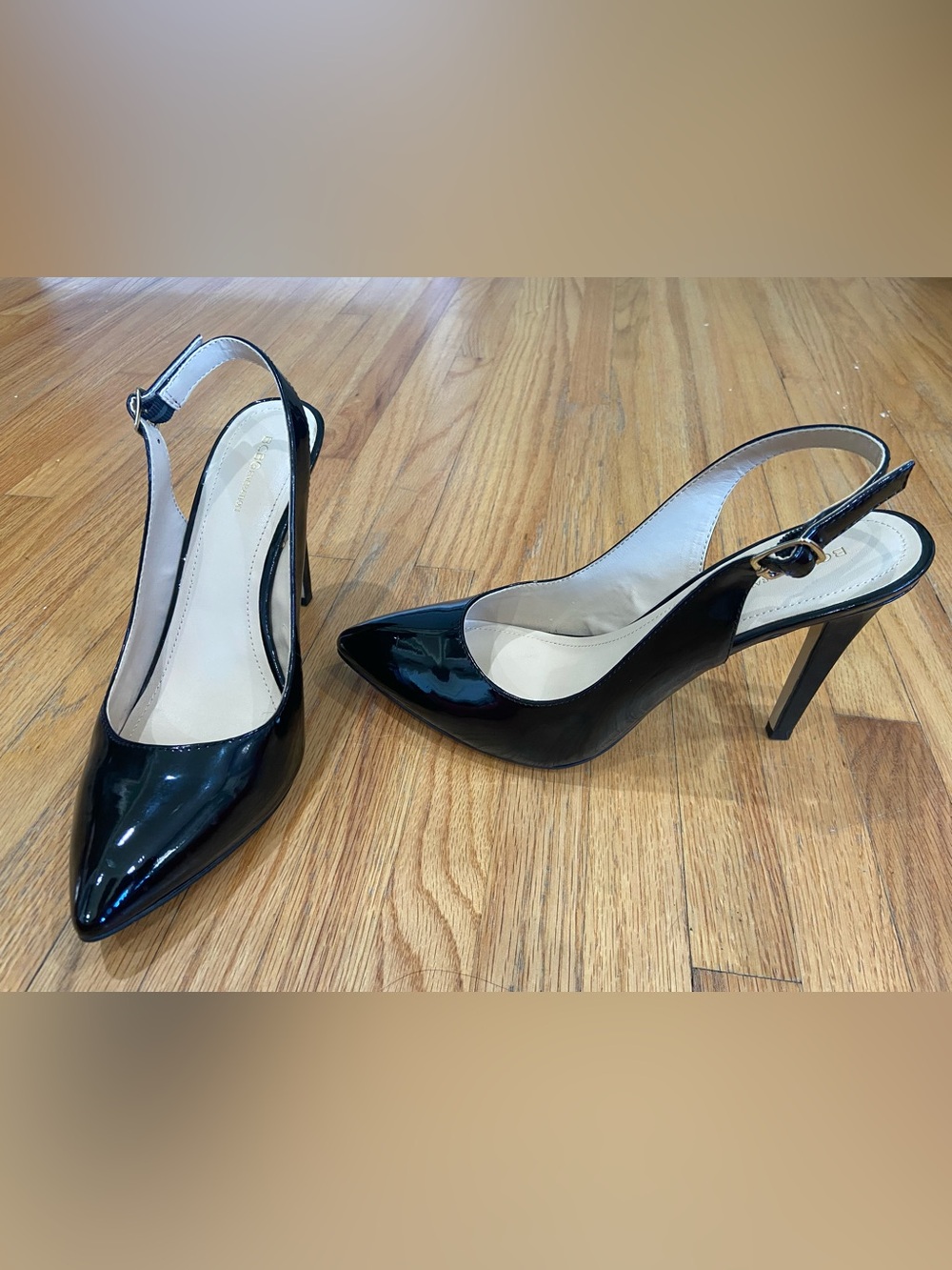 BCBG Black Patent Slingback Pointed-Toe 4.5 inch Stilettos Sz 9.5M - Like New